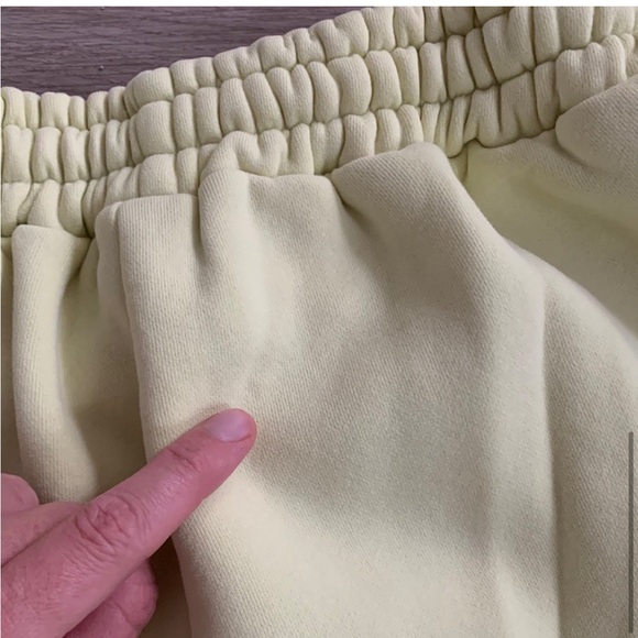 Strawberry Milk Mob - Yellow Short - Picture 7 of 7